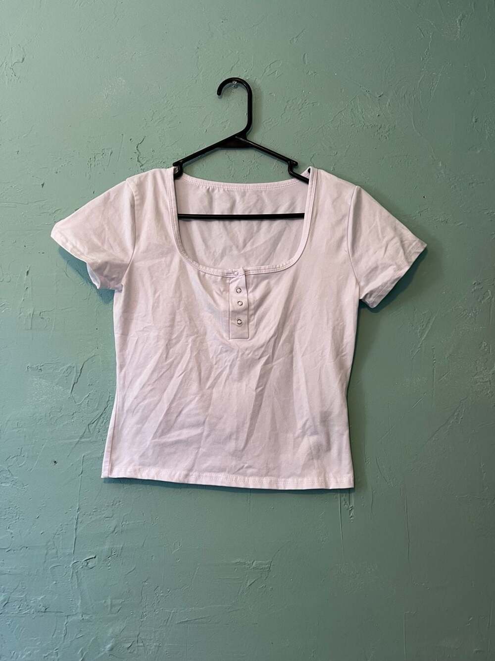 Dazy Square Neck Top Size XL White Snap Front Tee